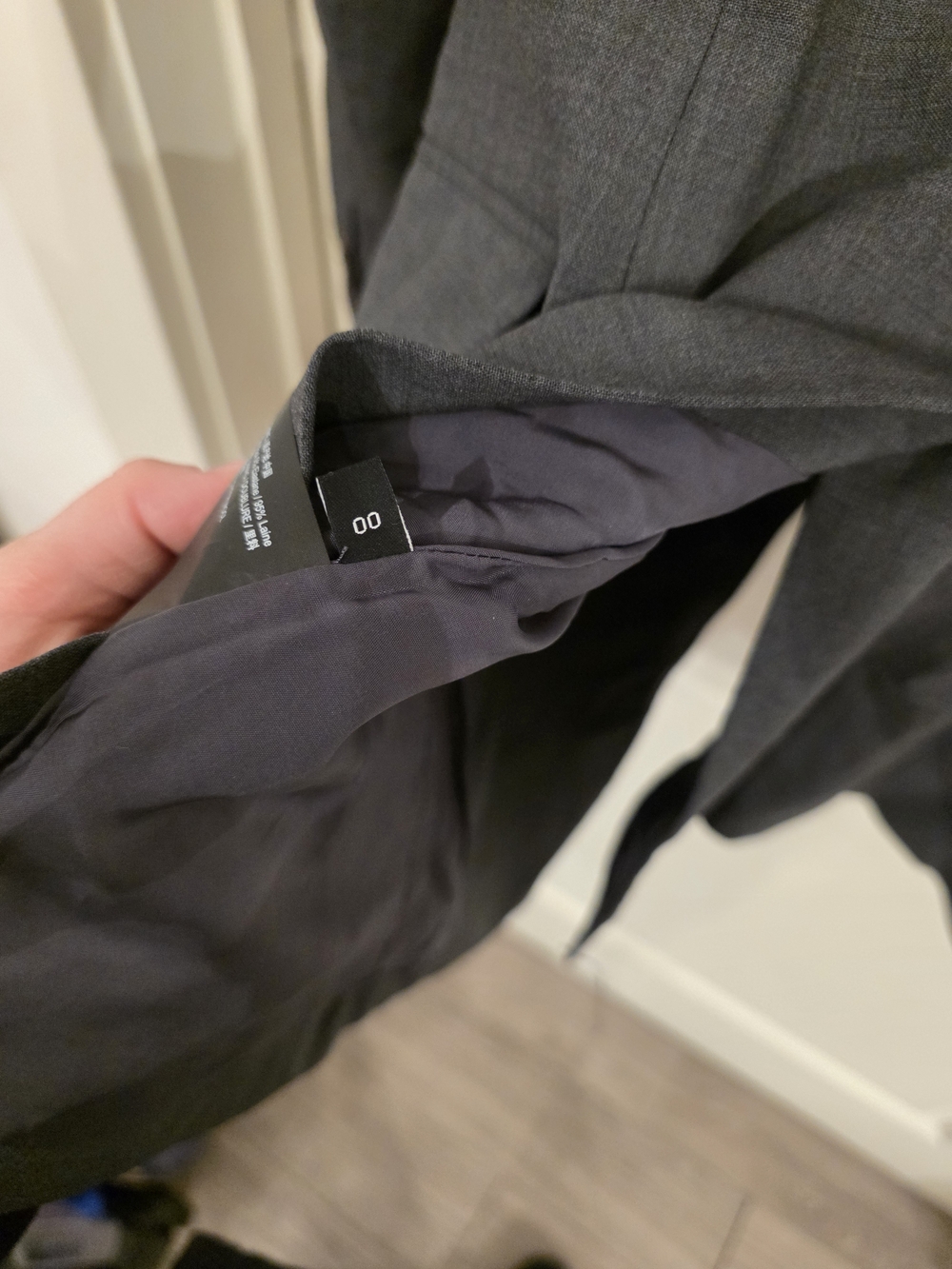 THEORY Etiennett Blazer In  Good Wool - Picture 10 of 10